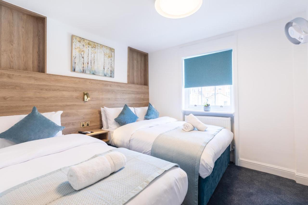 The Chapter - Griffin House Hotel 3*