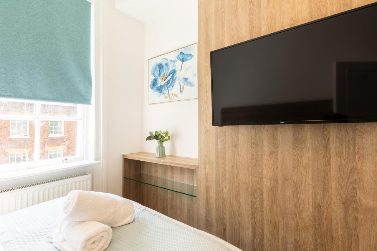 The Chapter - Griffin House Hotel 3*