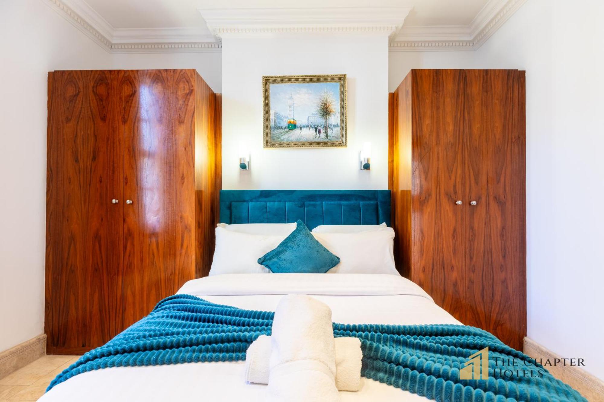 The Chapter - Griffin House Hotel London