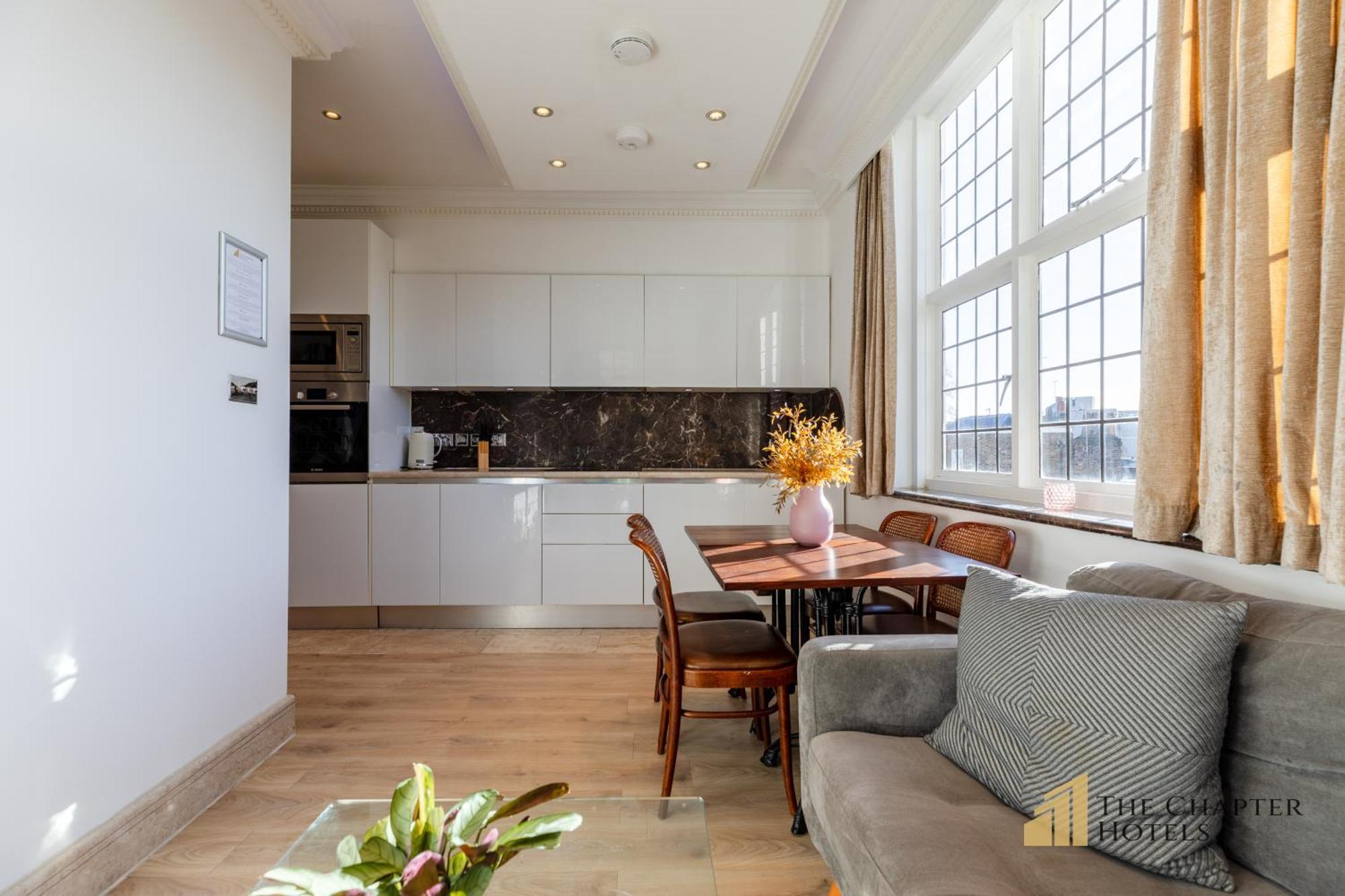The Chapter - Griffin House 3* London
